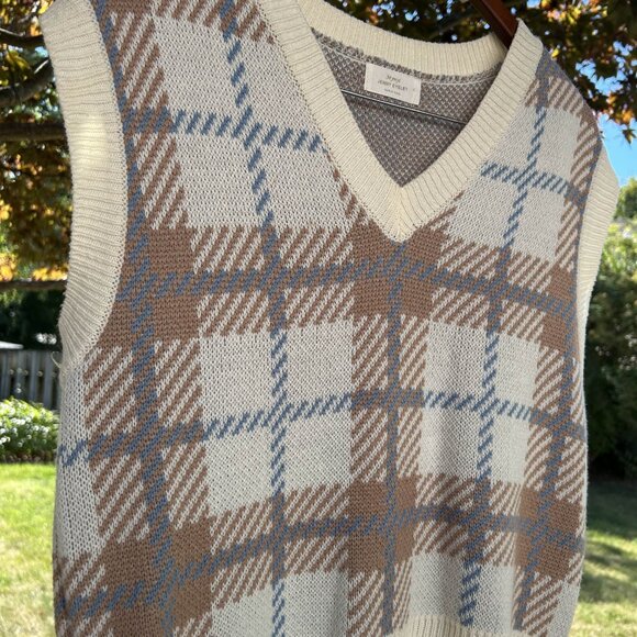 Mymyt Knit Vest - Picture 4 of 4